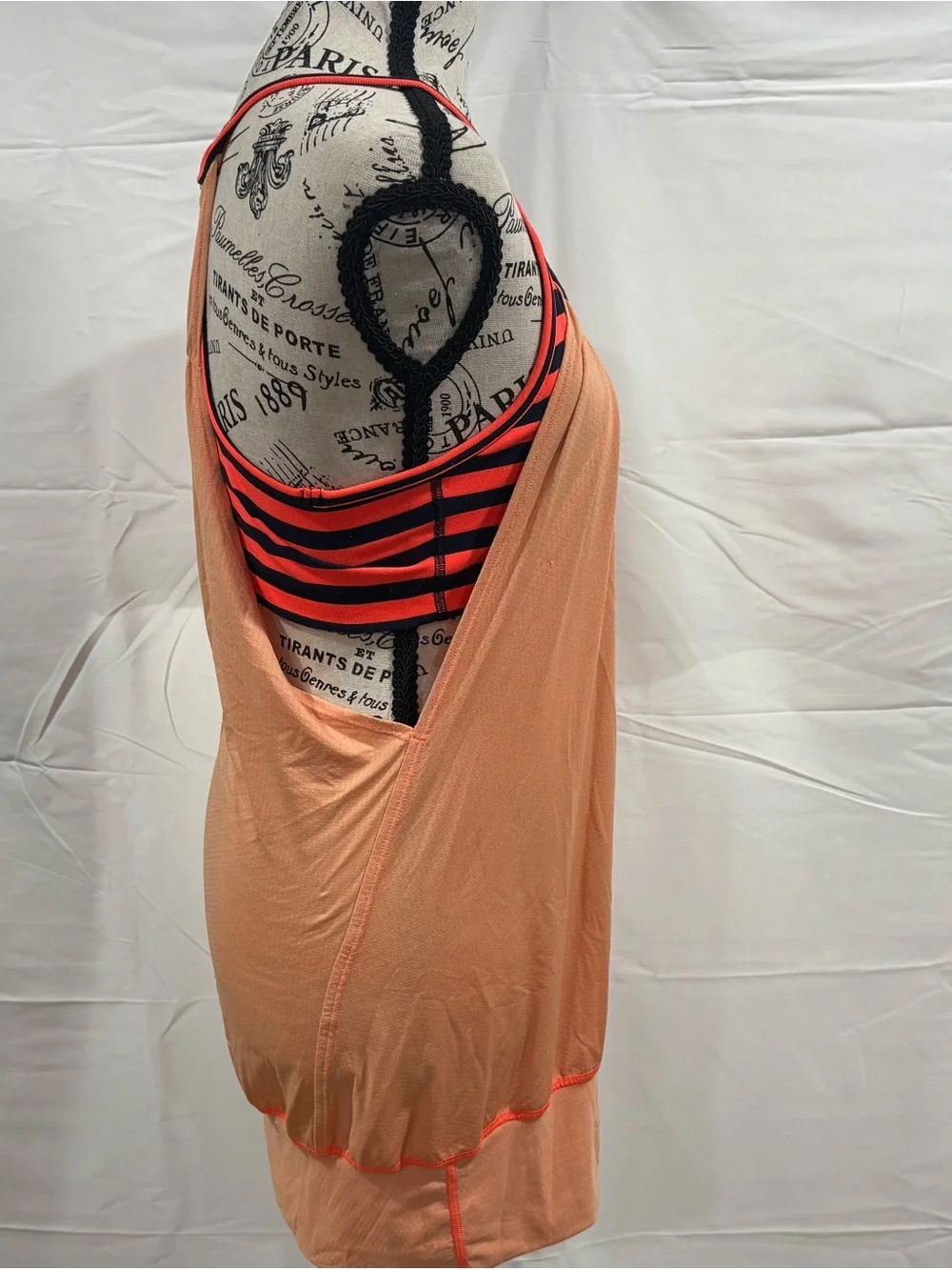 Lululemon Size 8 Peach Flowy Racerback Tank Top Built-In Bra Yoga Athletic